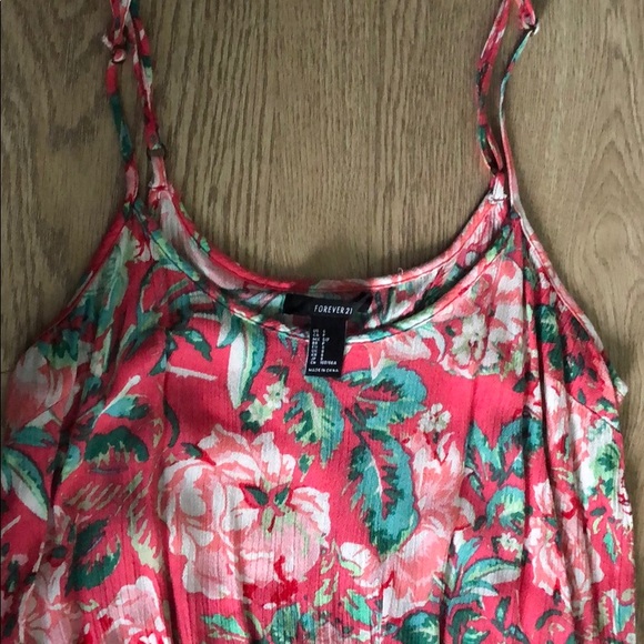 Pink floral romper - Picture 2 of 3